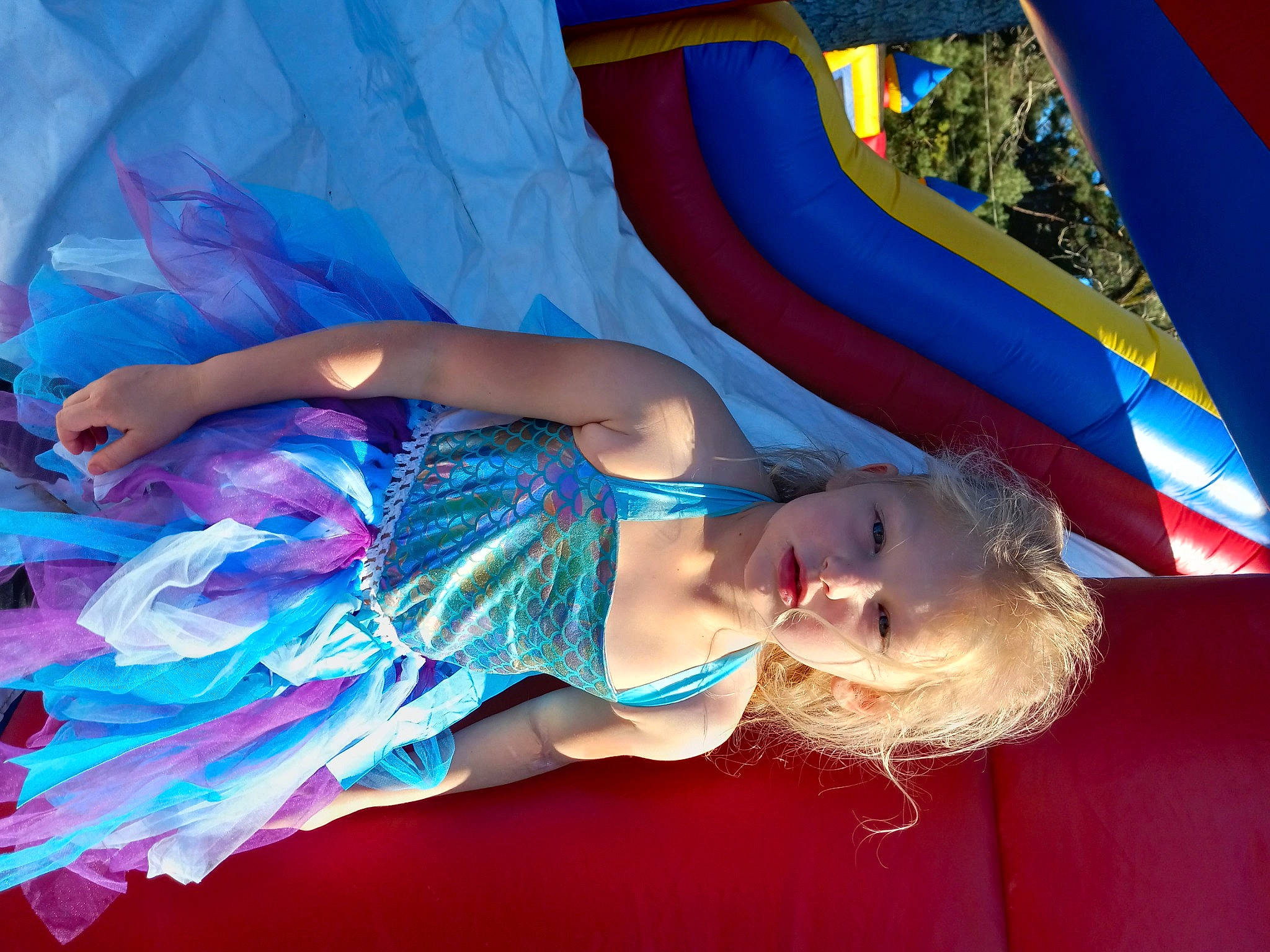 Ray'Lynn is registered to the contest to win money with this photo: abdomen, azure, chute, dress, electric_blue, entertainment, event, fashion_design, flash_photography, fun, happy, human_leg, leisure, magenta, performance_art, performing_arts, person, recreation, smile, thigh