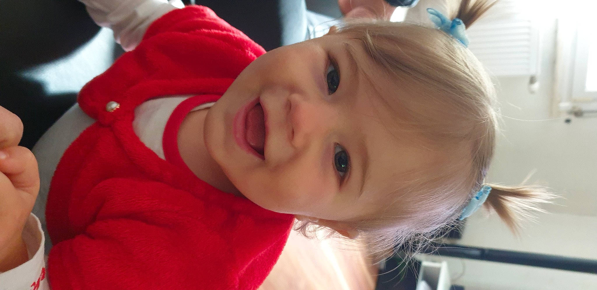 Alissya participe au concours pour gagner de l'argent avec cette photo : baby, cheek, child, chin, ear, eye, face, forehead, head, jaw, lip, mouth, neck, nose, person, skin, smile, throat, toddler