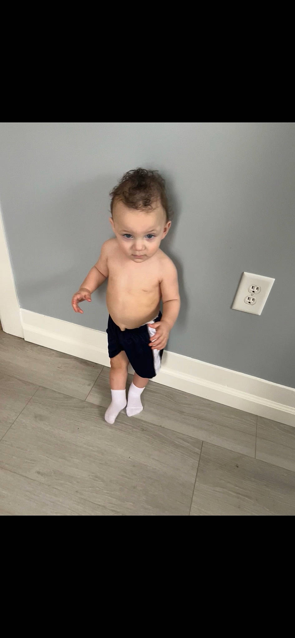 Amir is registered to the contest to win money with this photo: abdomen, baby, baby_toddler_clothing, cheek, chest, eye, flash_photography, floor, flooring, happy, human_body, joint, knee, leg, person, smile, stomach, thigh, toddler, trunk