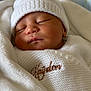 Kaÿden a rejoint le concours — aidez-le/la à gagner de superbes lots ! baby, newborn, sleeping, blanket, hat, white, soft, cute, peaceful, infant, portrait, closeup, warm, cozy, child, wrapped, knit, face, indoors, serene