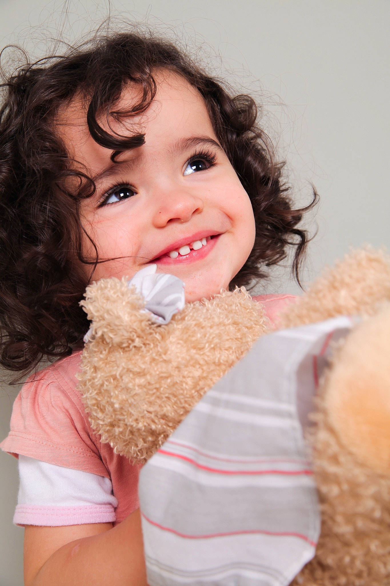 Mariah participe au concours pour gagner de l'argent avec cette photo : beauty, brown_hair, cheek, child, child_model, chin, fun, girl, happiness, infant, joy, lip, mouth, nose, person, portrait, portrait_photography, skin, smile, toddler