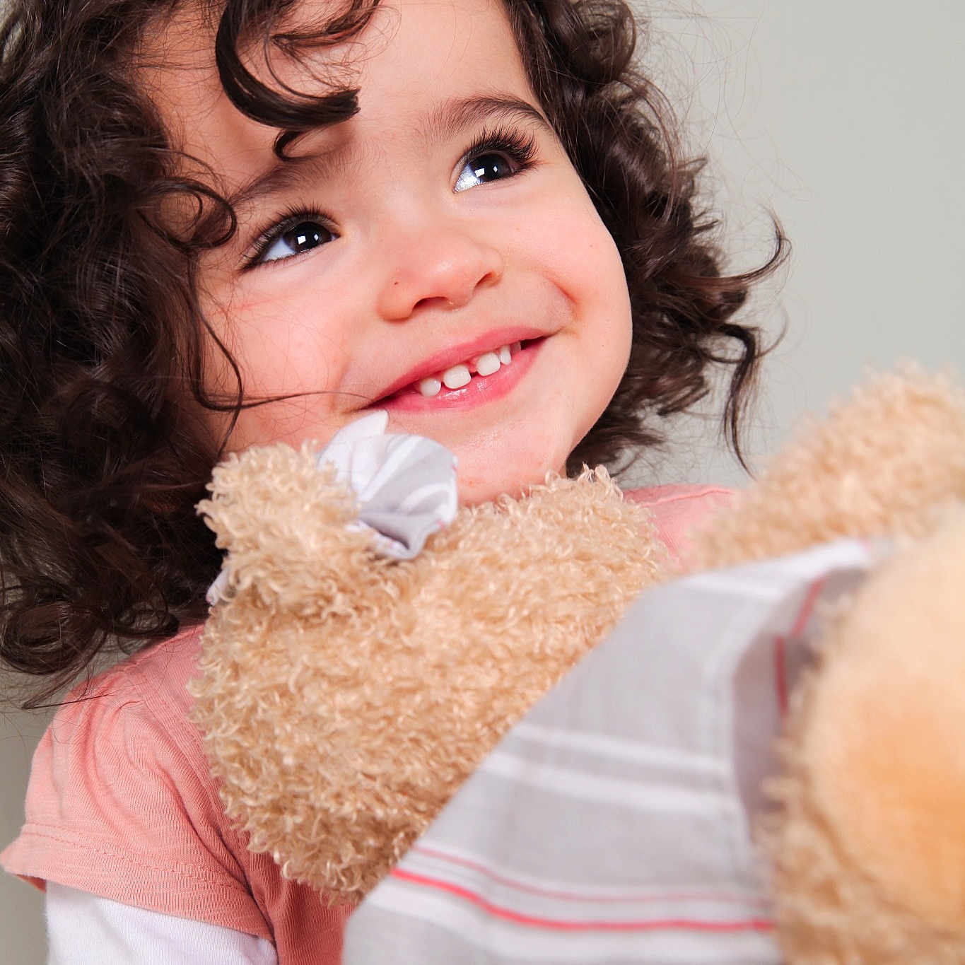 Mariah participe au concours pour gagner de l'argent avec cette photo : beauty, brown_hair, cheek, child, child_model, chin, fun, girl, happiness, infant, joy, lip, mouth, nose, person, portrait, portrait_photography, skin, smile, toddler