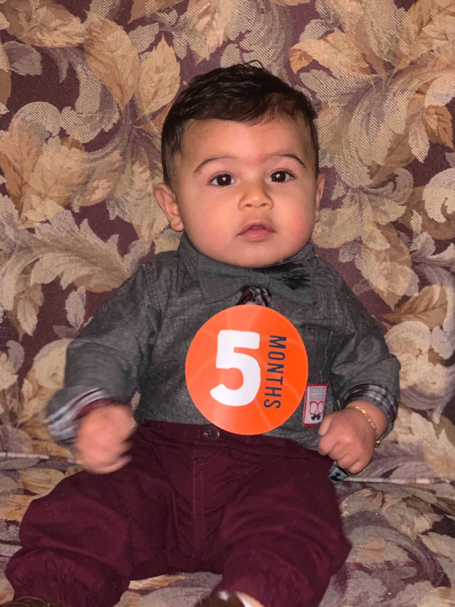 Alejandro is registered to the contest to win money with this photo: baby, child, male, person, sitting, toddler