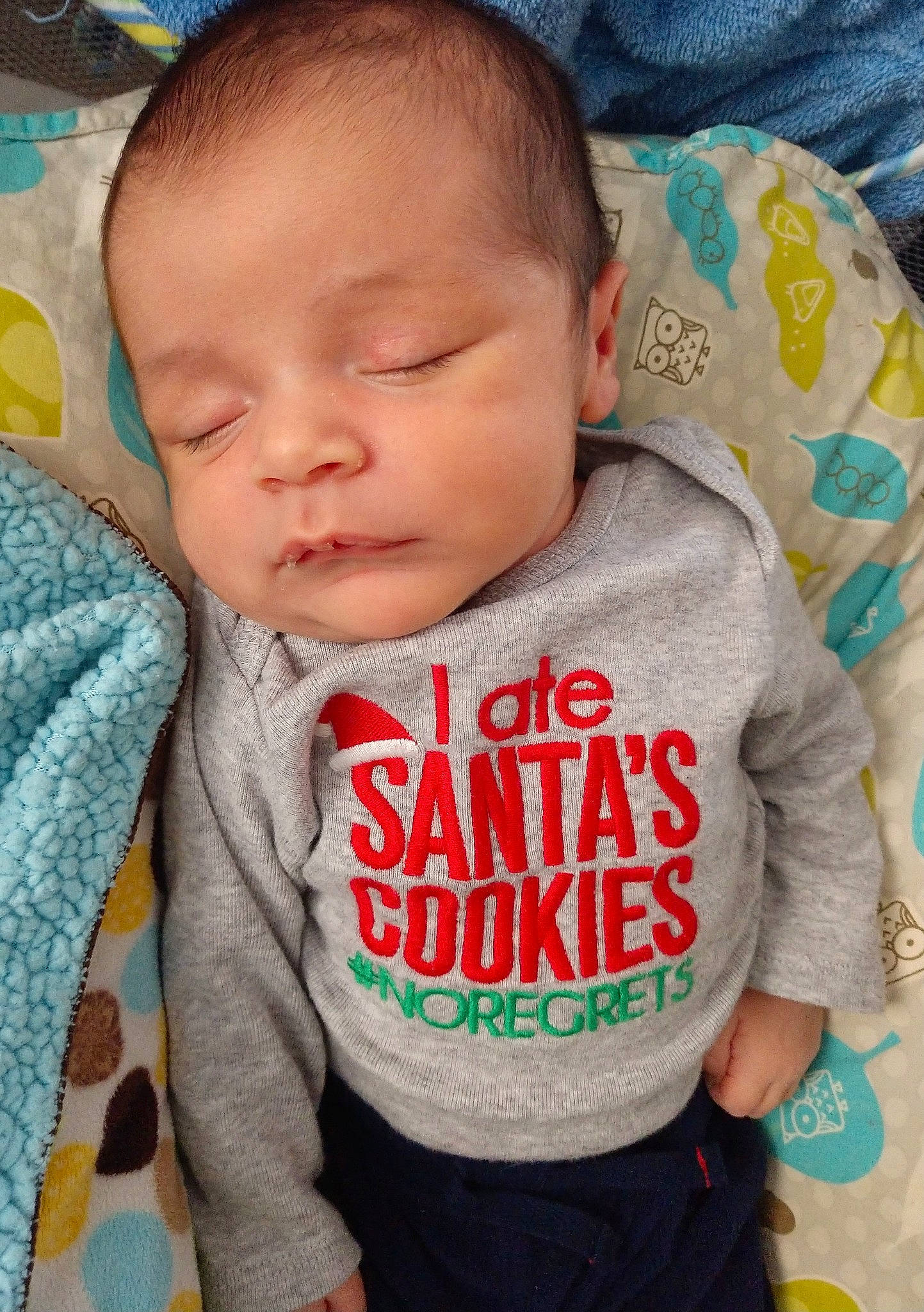 Royal is registered to the contest to win money with this photo: boy, cheek, child, day, facial_expression, infant, person, product, skin, smile, textile, toddler