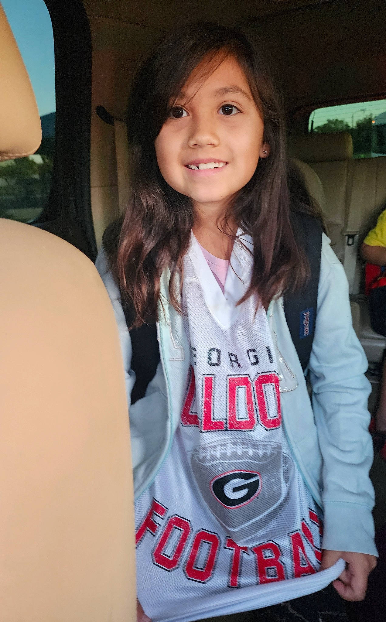 Ryleigh joined the competition — help win amazing prizes! automotive_design, child, event, face, family_car, fun, hair, hairstyle, happy, joy, luxury_vehicle, motor_vehicle, person, recreation, skin, sleeve, smile, sportswear, t_shirt, travel