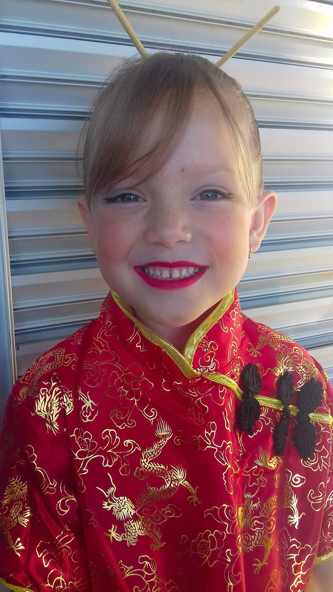 Ayden participe au concours pour gagner de l'argent avec cette photo : beauty, cheek, child, face, facial_expression, fun, girl, hairstyle, happiness, joy, lip, outerwear, person, portrait_photography, skin, smile, toddler