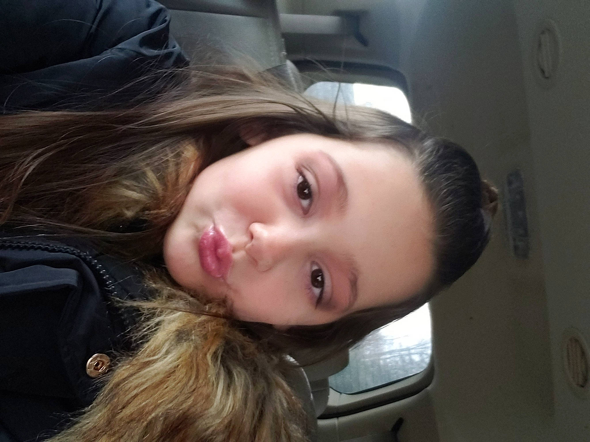 Khloe joined the competition — help win amazing prizes! bag, blond, brown_hair, cheek, comfort, eyebrow, eyelash, flash_photography, fun, iris, jaw, lip, long_hair, luggage_and_bags, mouth, neck, nose, person, skin, smile