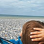 Khyako a rejoint le concours — aidez-le/la à gagner de superbes lots ! child, hair, hand, beach, pebbles, sea, sky, cloudy, stroller, blue, shore, water, nature, outdoor, coast, relaxation, vacation, view, summer, horizon