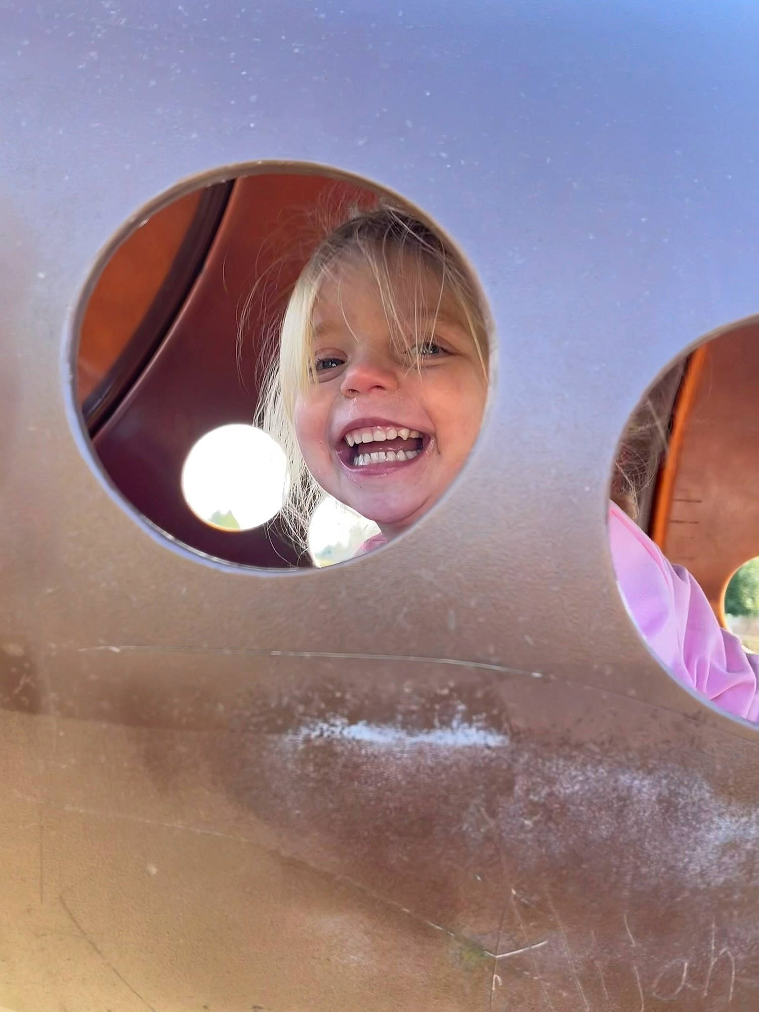 Amia joined the competition — help win amazing prizes! bathing, ceiling, child, circle, flash_photography, fun, glass, happy, joy, laugh, leisure, material_property, organ, oval, person, pink, reflection, sky, smile, space