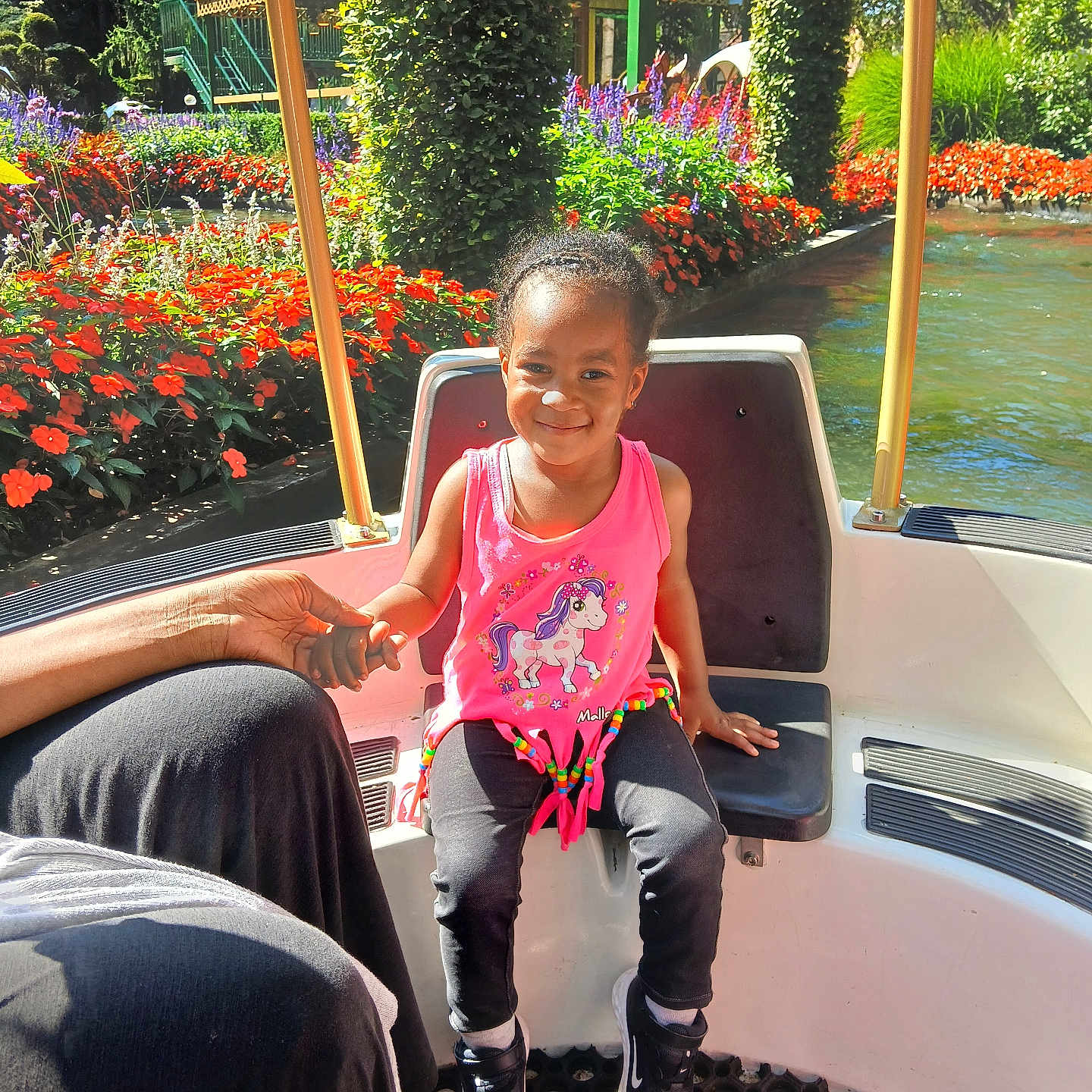 Keeyanah participe au concours pour gagner de l'argent avec cette photo : clothing, face, grass, head, jar, nature, outdoors, pants, park, person, photography, plant, planter, portrait, pottedplant, pottery, summer, tree, vase, vegetation