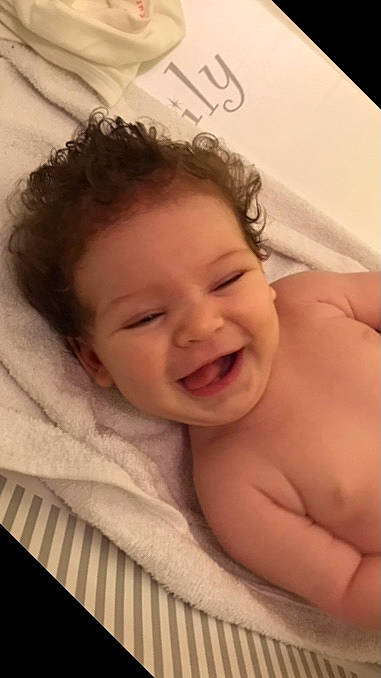 Kaylie participe au concours pour gagner de l'argent avec cette photo : baby, cheek, chest, chin, comfort, eye, eyebrow, eyelash, face, finger, happy, head, iris, lip, mouth, neck, nose, person, skin, smile