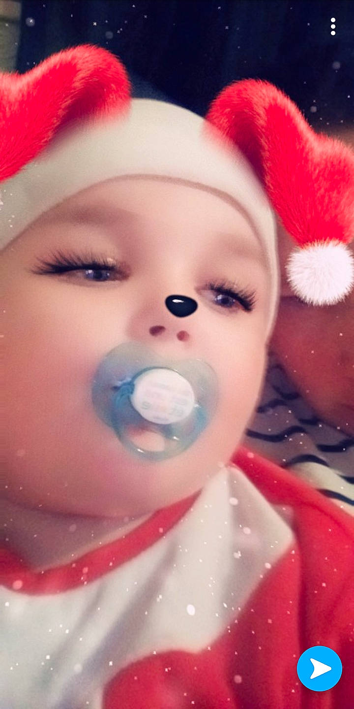 Yanis participe au concours pour gagner de l'argent avec cette photo : baby, cheek, child, joy, lip, nose, person, pink, smile, toddler