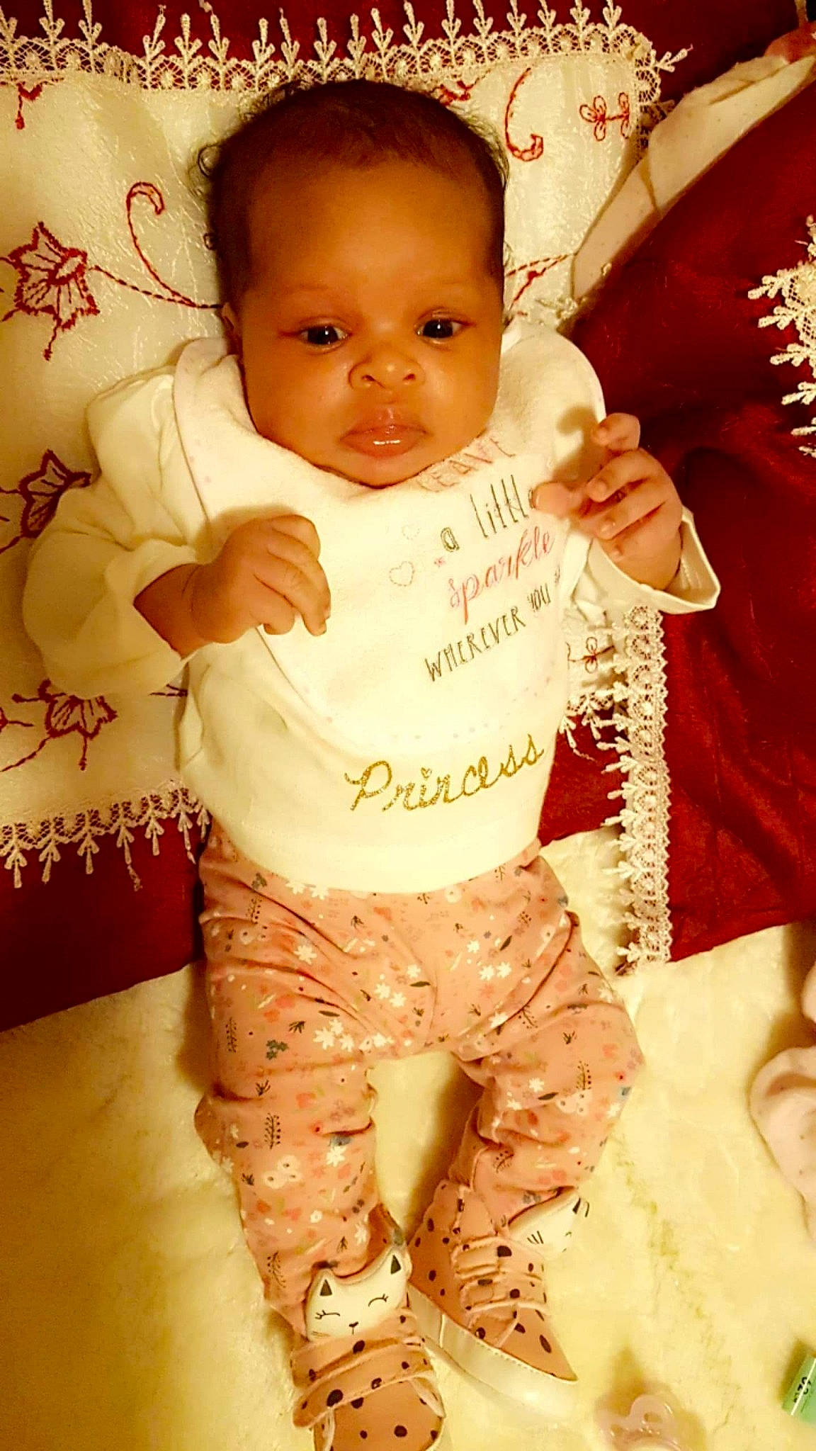 Roxane participe au concours pour gagner de l'argent avec cette photo : cheek, child, fun, girl, happiness, human, infant, person, pink, product, skin, smile, toddler