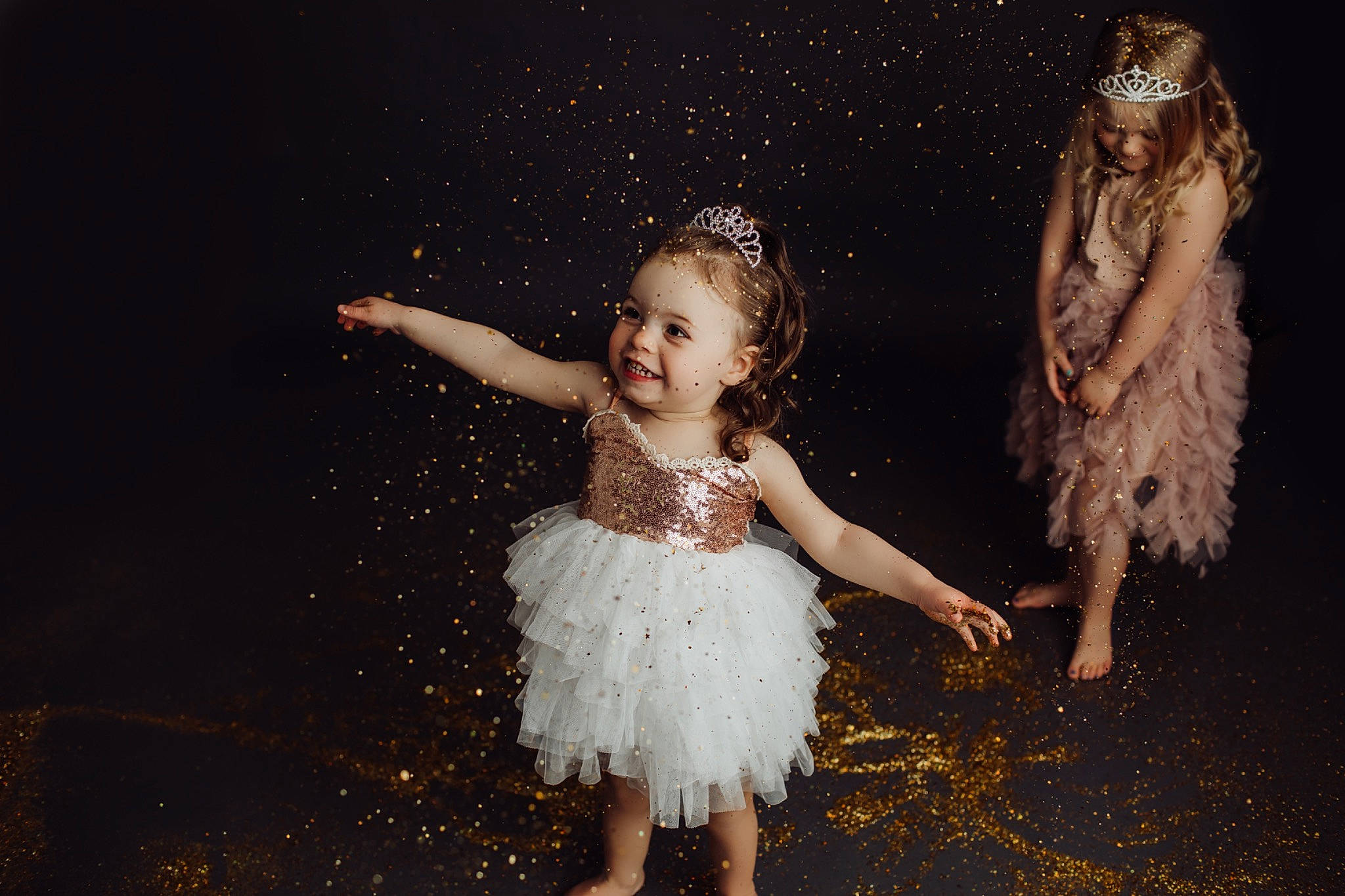 Kaliah is registered to the contest to win money with this photo: blond, darkness, dress, entertainment, event, fashion, fashion_design, flash_photography, fun, hairstyle, happy, headpiece, human_body, joy, people_in_nature, performance_art, performing_arts, person, pink, standing