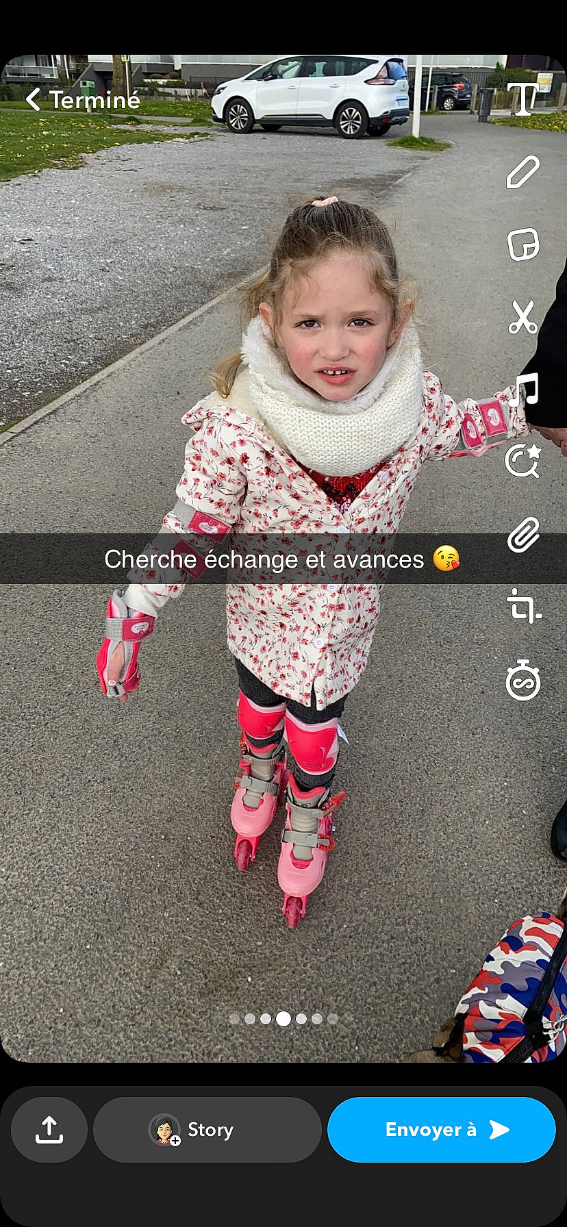 Kiana participe au concours pour gagner de l'argent avec cette photo : arm, baby_toddler_clothing, child, dress, face, fashion_accessory, foot, hair, happy, head, human_leg, knee, magenta, pattern, person, pink, product, sleeve, sock, thigh