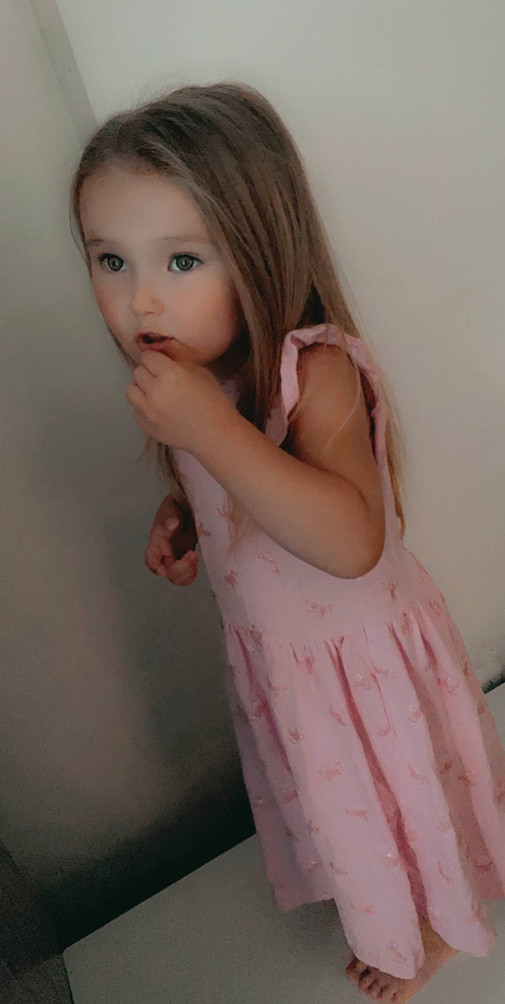 Eleana a rejoint le concours — aidez-le/la à gagner de superbes lots ! baby_toddler_clothing, bangs, beauty, child, child_model, day_dress, dress, embellishment, finger, hairstyle, hime_cut, lip, long_hair, one_piece_garment, person, pink, portrait_photography, shoulder, skin, toddler