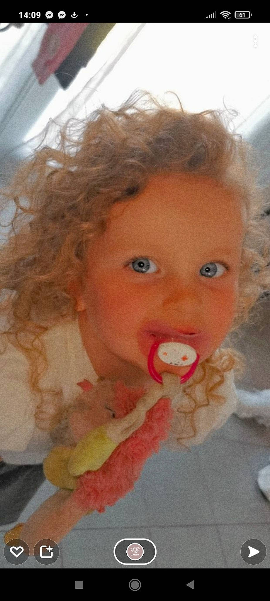 Assïa participe au concours pour gagner de l'argent avec cette photo : art, cheek, child, chin, eye, eyebrow, eyelash, fruit, fun, happy, human_body, jaw, lip, mouth, neck, nose, person, pink, ringlet, skin