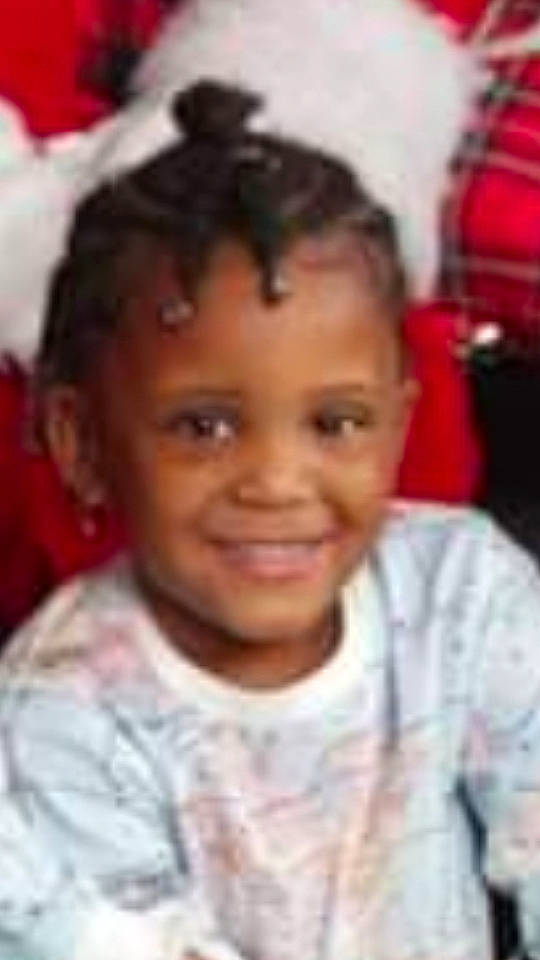 Jakira is registered to the contest to win money with this photo: baby, black_hair, cheek, child, eyelash, face, forehead, fun, happy, joy, laugh, person, portrait_photography, sharing, smile, thumb, toddler