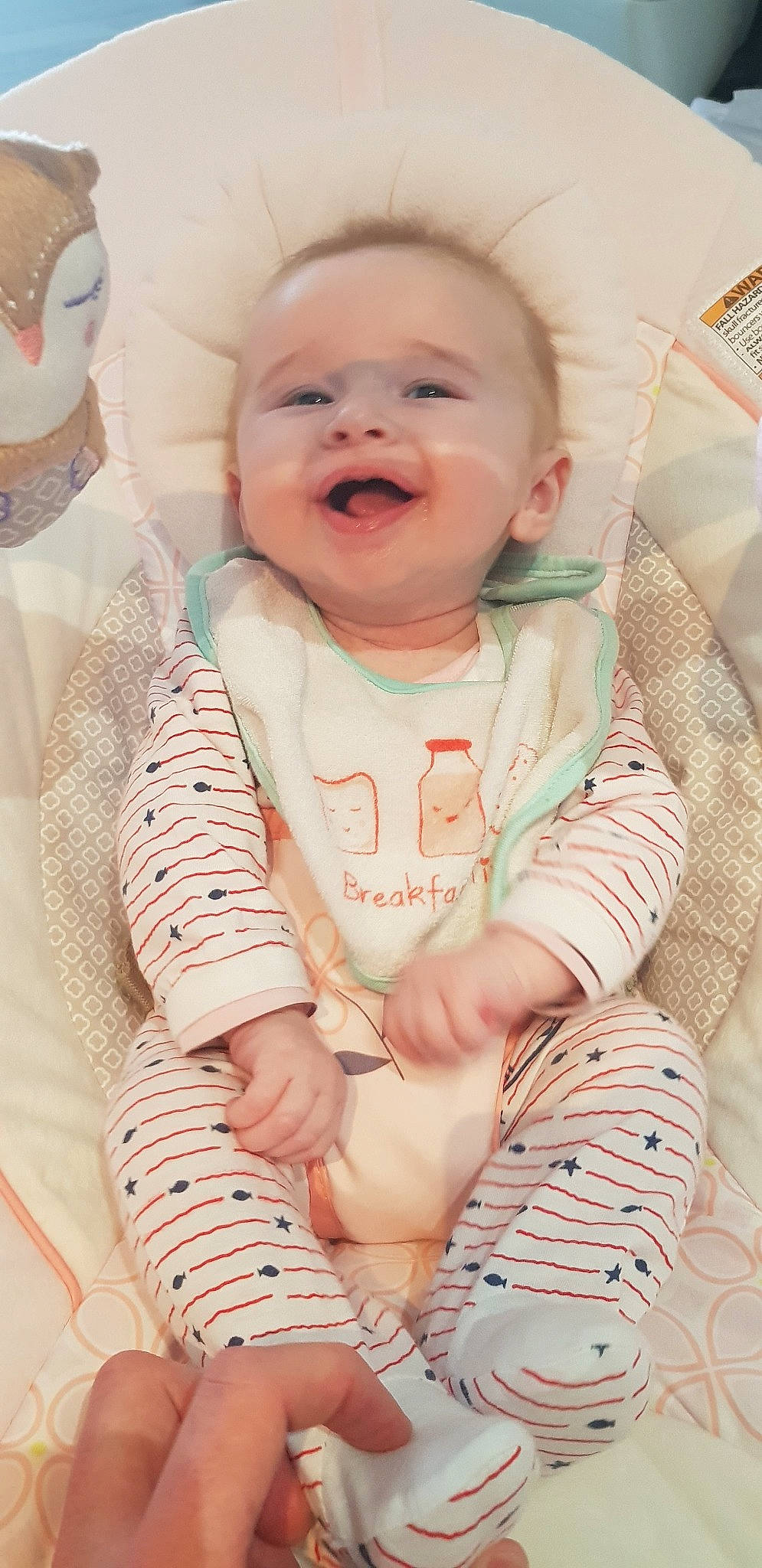 Estelle participe au concours pour gagner de l'argent avec cette photo : baby, baby_products, baby_sleeping, baby_toddler_clothing, birth, cheek, child, nose, person, product, skin, smile, toddler