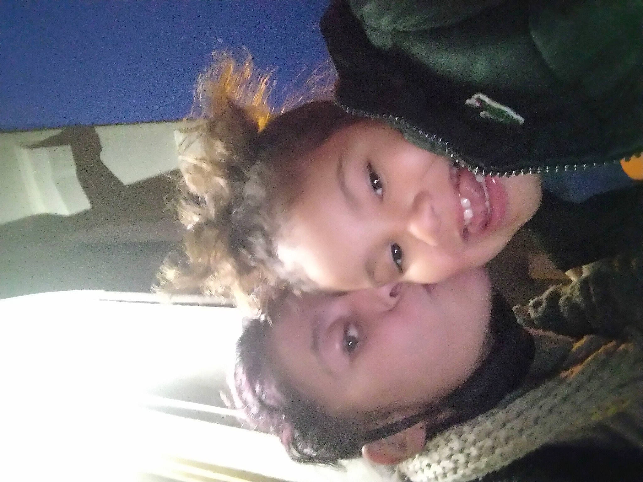 Séréna a rejoint le concours — aidez-le/la à gagner de superbes lots ! beauty, cheek, child, cloud, cool, eye, face, forehead, fun, happy, head, headgear, joy, lip, mouth, nose, person, selfie, skin, sky