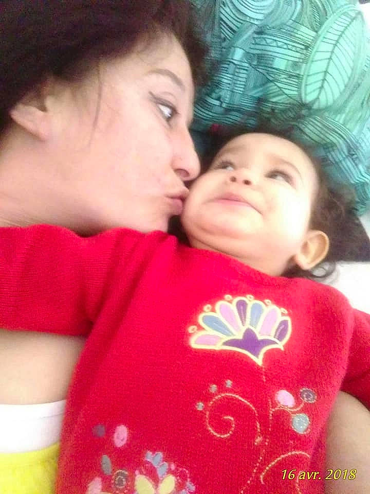 Séréna participe au concours pour gagner de l'argent avec cette photo : cheek, child, happy, interaction, lip, love, nose, person, selfie, skin, smile, toddler