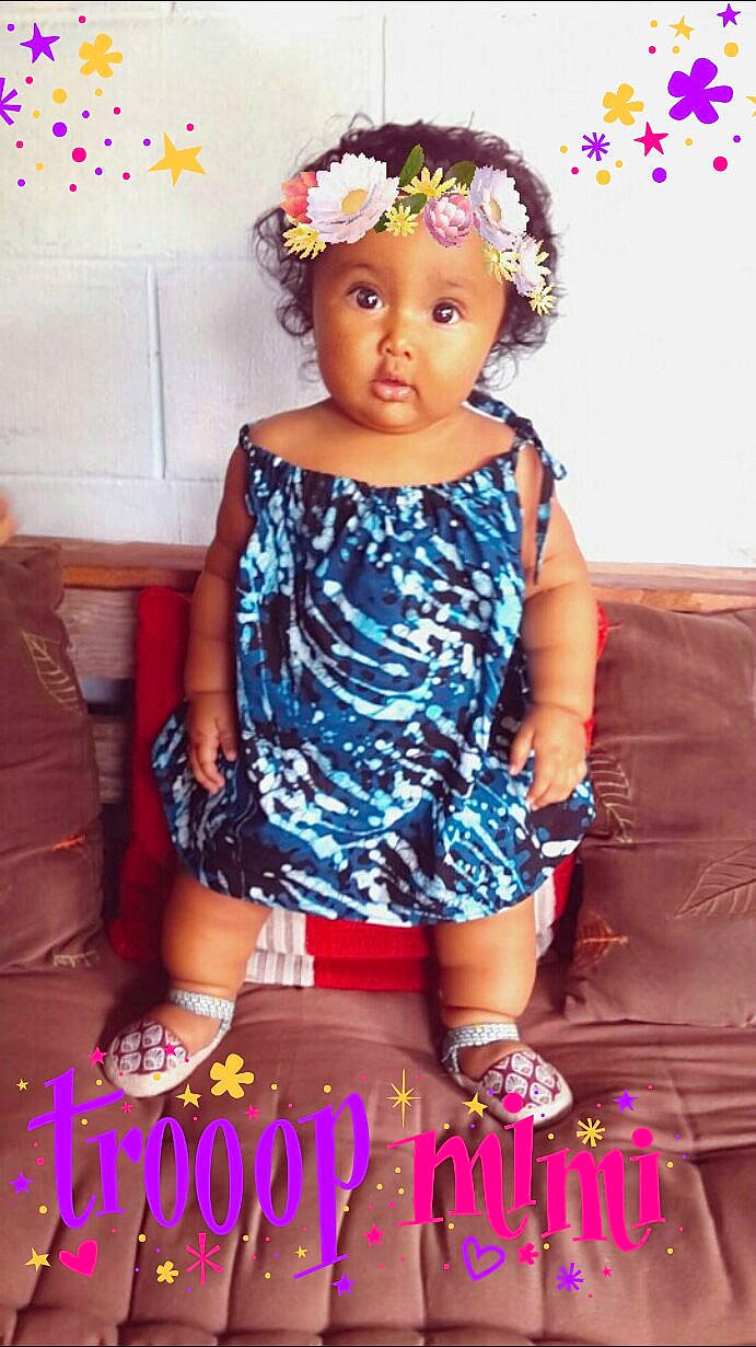 Lylah a rejoint le concours — aidez-le/la à gagner de superbes lots ! baby_toddler_clothing, child, child_model, design, hair_accessory, headwear, pattern, person, surprise, toddler