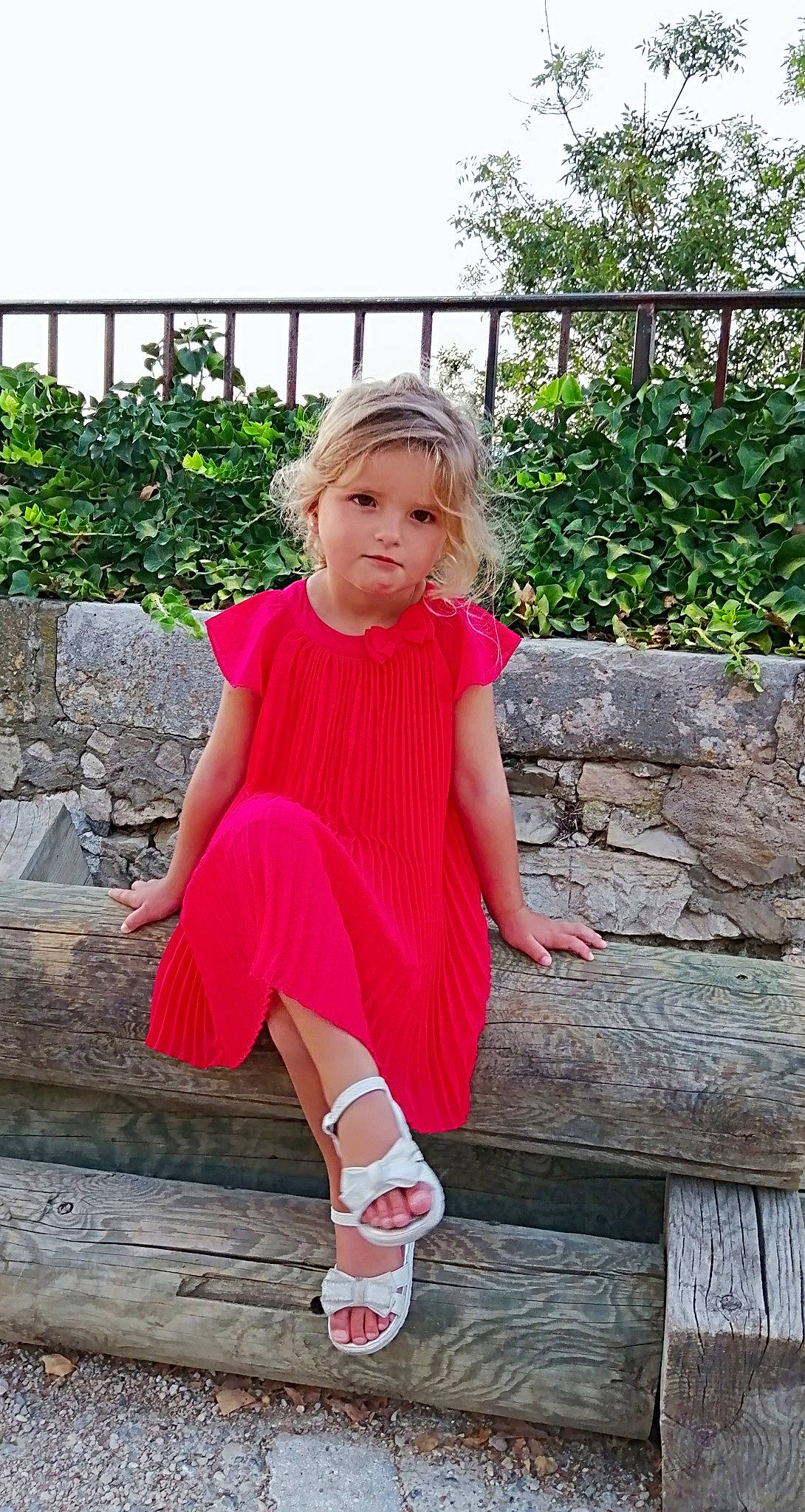 Orlena participe au concours pour gagner de l'argent avec cette photo : ankle, baby_toddler_clothing, child, child_model, day_dress, dress, foot, magenta, one_piece_garment, person, pink, sandal, spring, toddler, toe