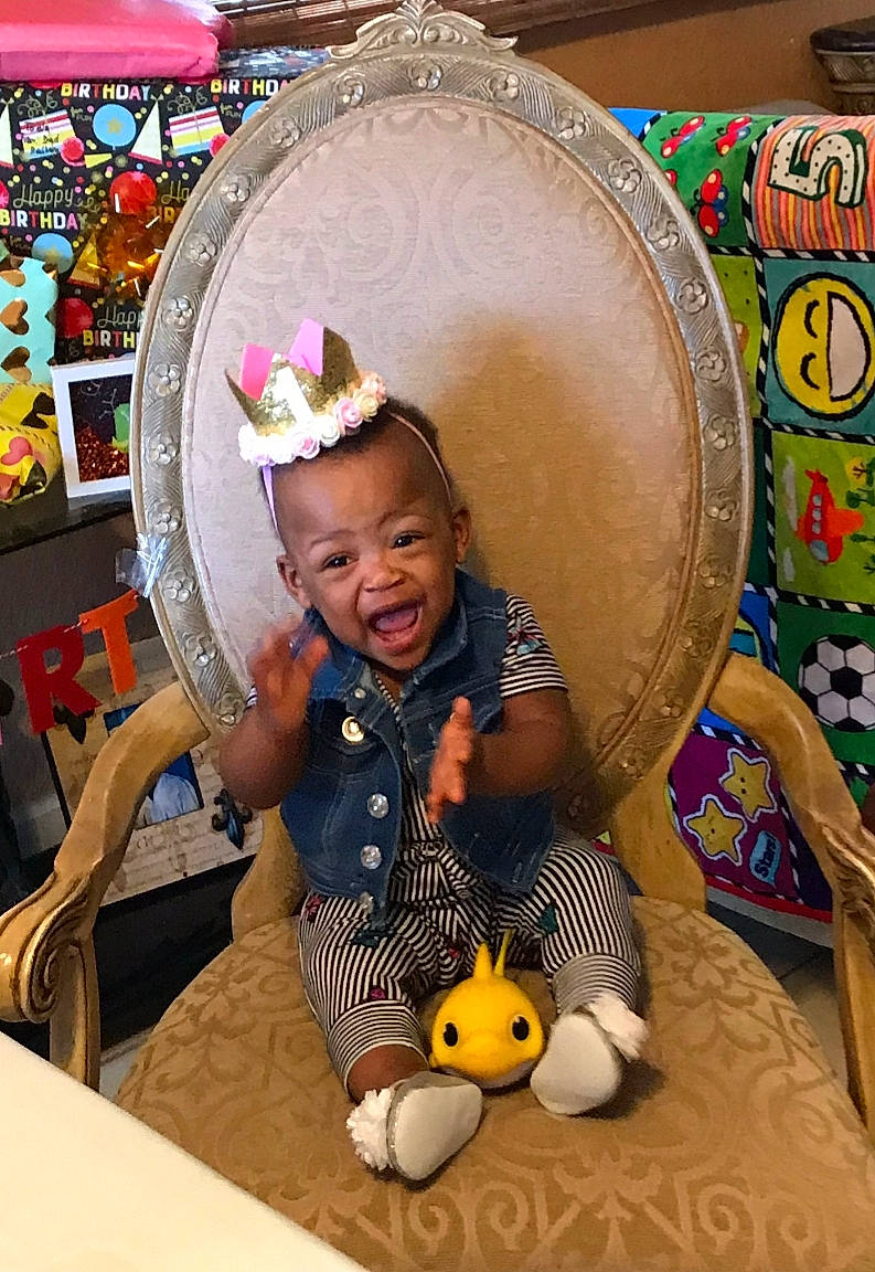 Ava-marie is registered to the contest to win money with this photo: child, person, toddler