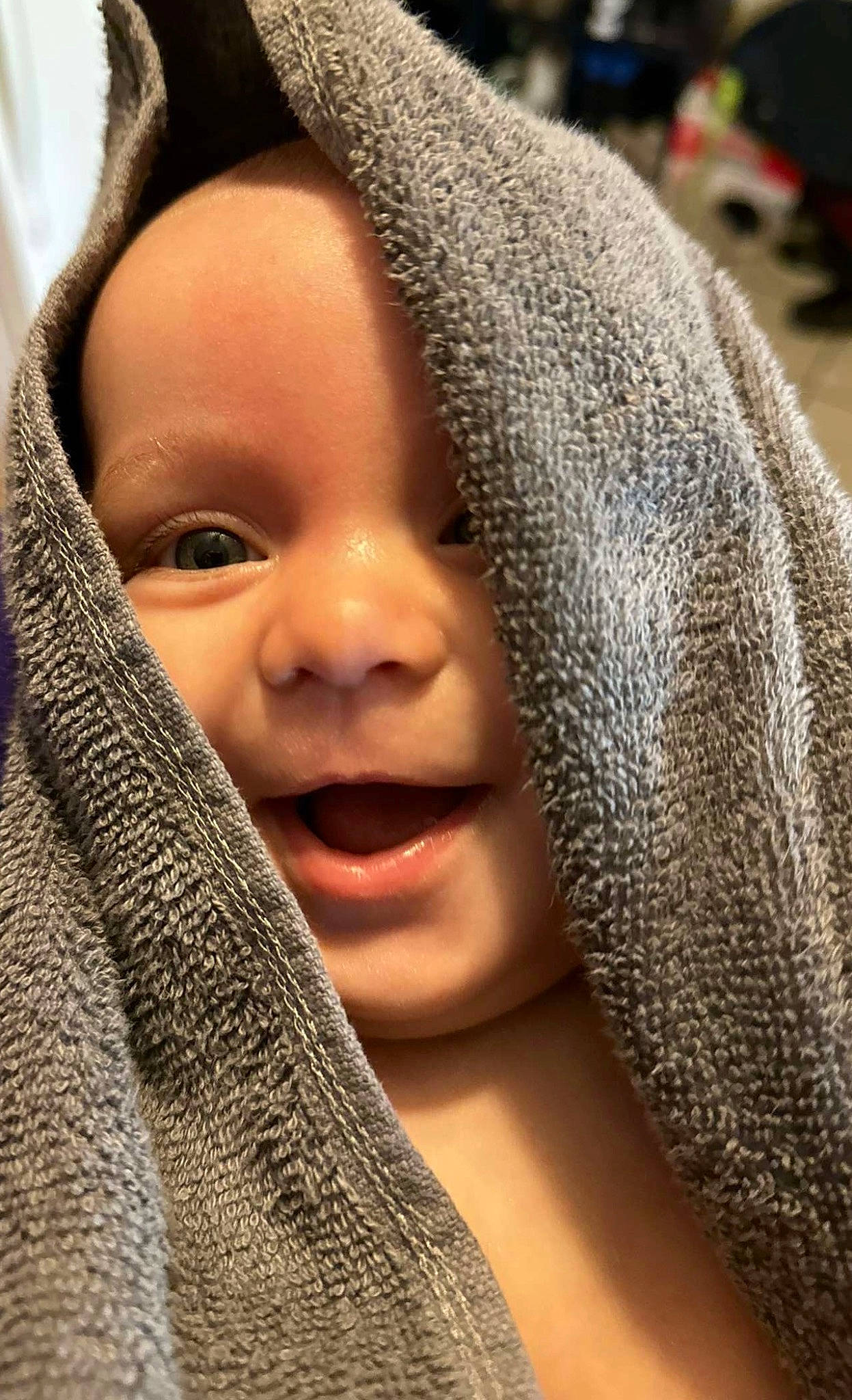 Avery is registered to the contest to win money with this photo: cheek, chin, eye, eyebrow, eyelash, face, facial_expression, forehead, grass, hairstyle, happy, head, iris, lip, mouth, nose, outerwear, person, skin, smile