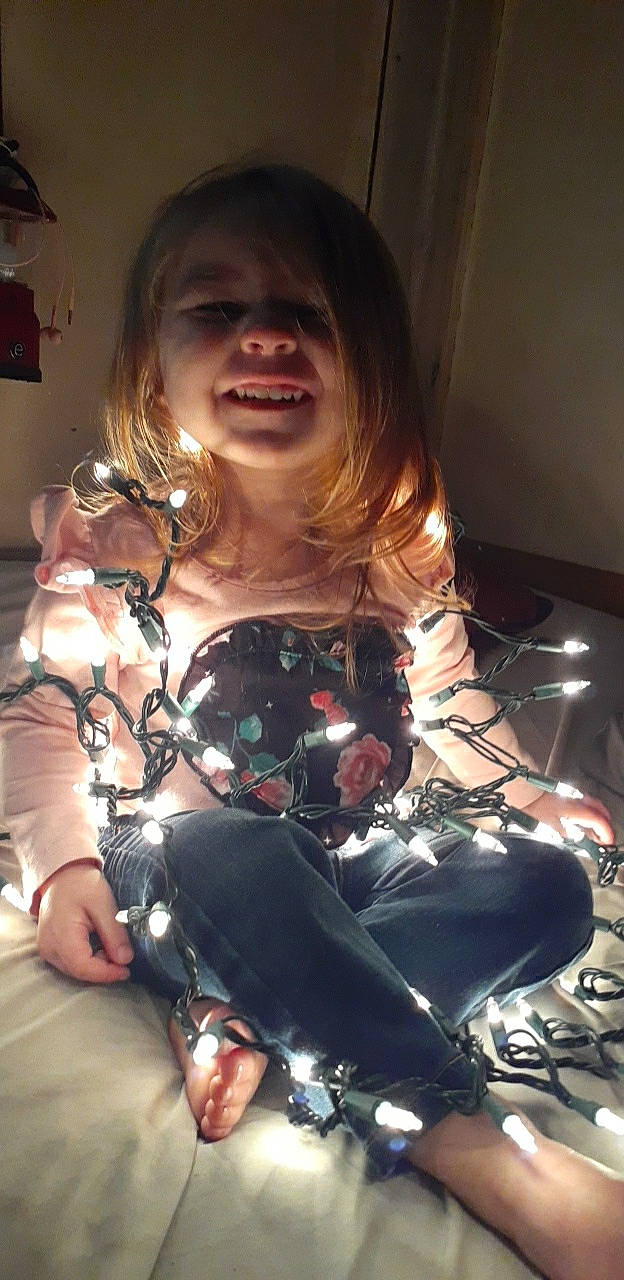 Lyla is registered to the contest to win money with this photo: abdomen, black_hair, blond, chest, event, eyewear, fashion_accessory, fashion_design, fictional_character, flash_photography, fun, hairstyle, human_leg, jewellery, joy, long_hair, person, personal_protective_equipment, smile, thigh