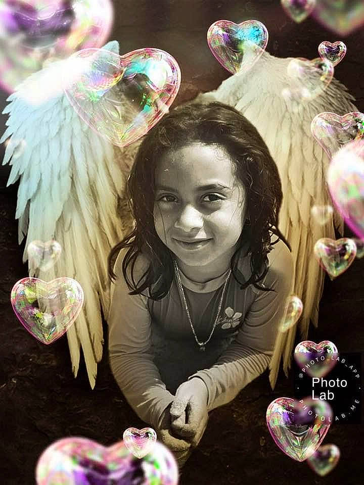 Kataleya is registered to the contest to win money with this photo: beauty, cool, event, eyewear, fashion, fun, green, hairstyle, happy, human, jewellery, joy, light, lighting, necklace, people, person, photograph, pink, purple