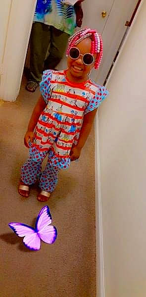 Summer is registered to the contest to win money with this photo: azure, baby_toddler_clothing, blue, butterfly, eyewear, face, goggles, happy, insect, joy, magenta, moths_and_butterflies, pattern, person, pink, pollinator, sleeve, sunglasses, toddler, toy