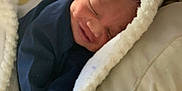 Eliézer participe au concours pour gagner de l'argent avec cette photo : newborn, baby, sleeping, blanket, cozy, infant, face, wrapped, soft, clothing, rest, cute, peaceful, portrait, child, indoors, bed, comfort, warm, nap