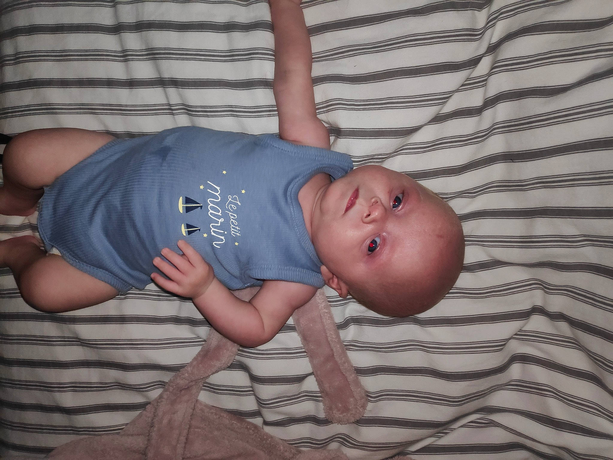 Nael a rejoint le concours — aidez-le/la à gagner de superbes lots ! arm, baby, child, hand, head, person, skin, toddler