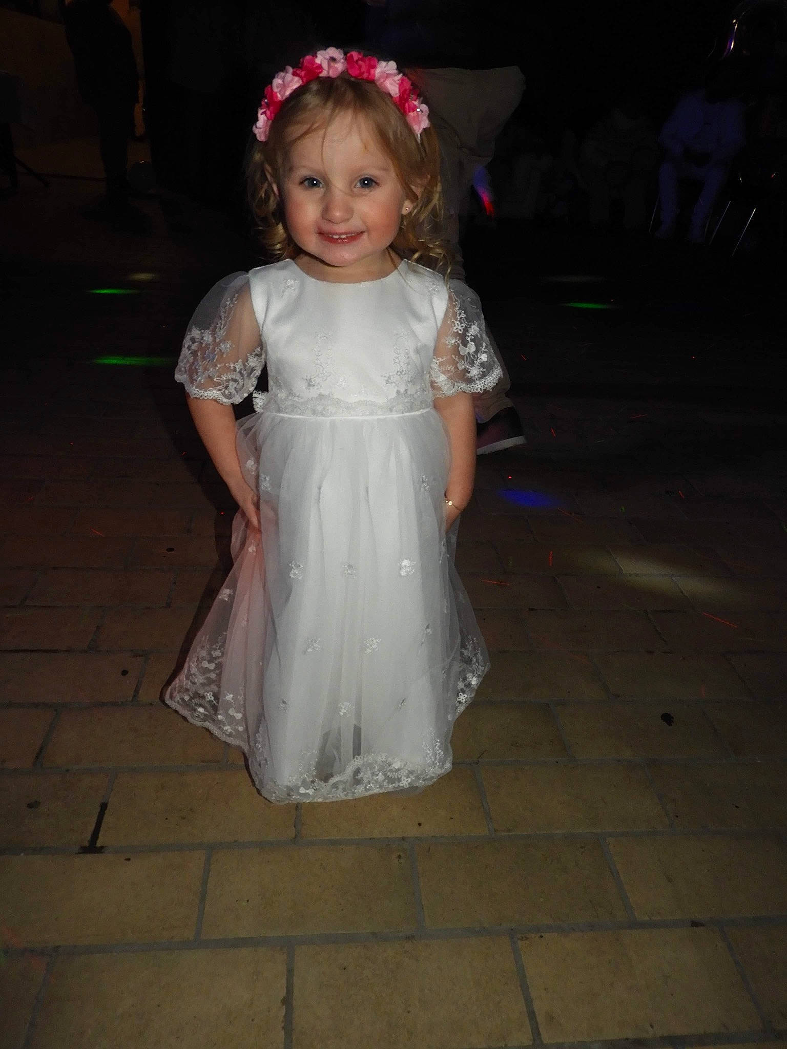 Naelya a rejoint le concours — aidez-le/la à gagner de superbes lots ! beauty, bridal_accessory, child, dress, embellishment, event, fashion_accessory, flash_photography, flooring, formal_wear, fun, hairstyle, happy, headpiece, jewellery, joy, person, pink, skin, smile