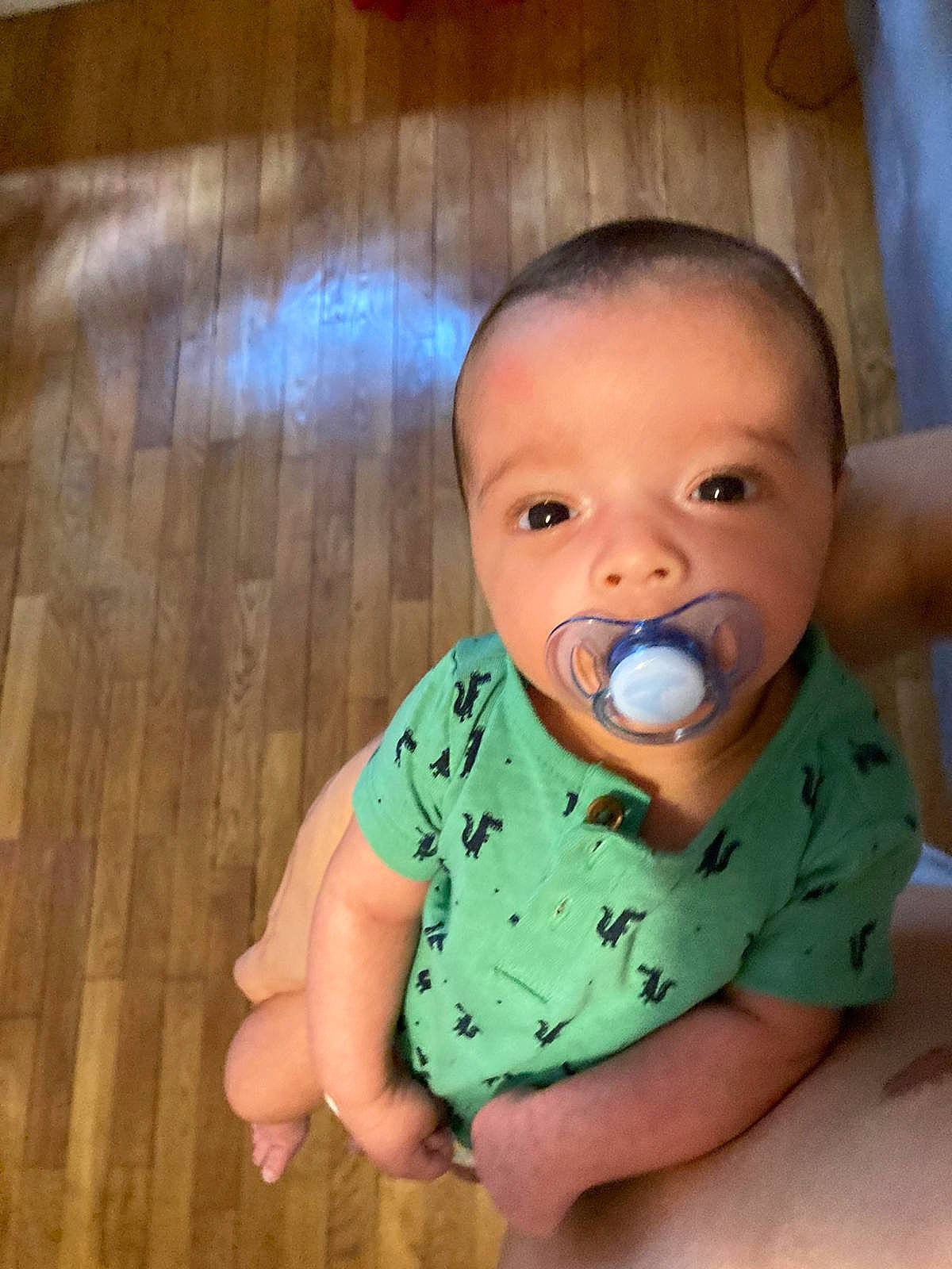 Naïl participe au concours pour gagner de l'argent avec cette photo : baby, baby_toddler_clothing, child, head, mouth, nose, person, toddler