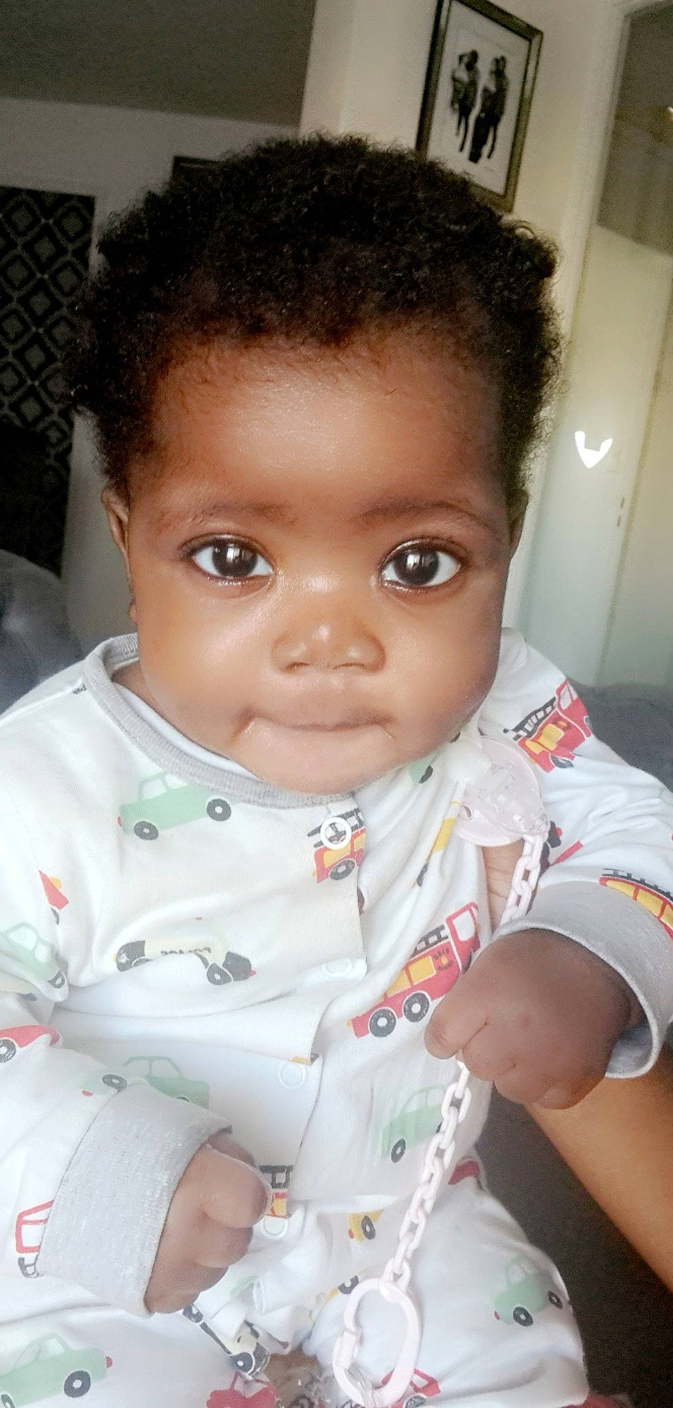 Herciana participe au concours pour gagner de l'argent avec cette photo : beauty, black_hair, cheek, child, chin, collar, eye, eyebrow, eyelash, facial_expression, forehead, head, iris, lip, nose, organ, person, skin, sleeve, t_shirt