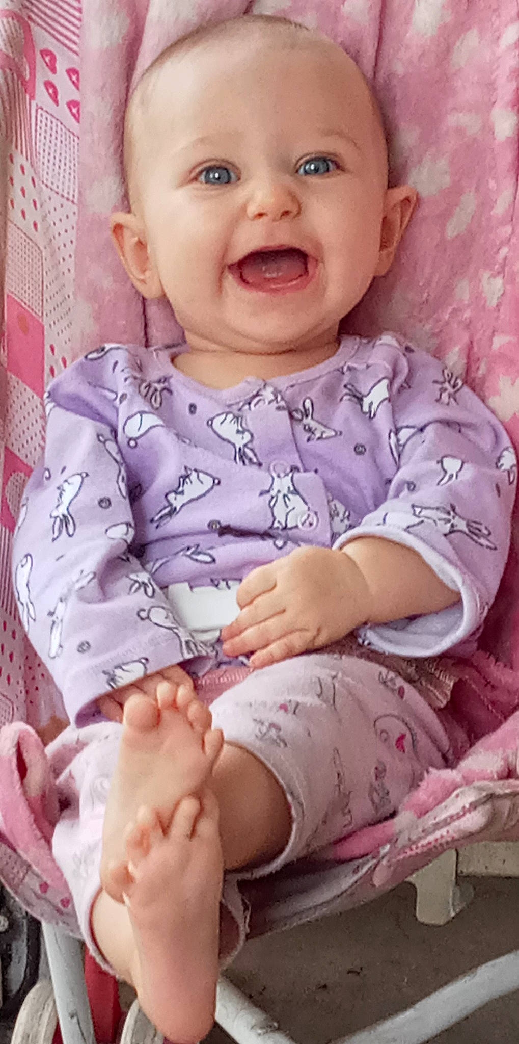 Khole joined the competition — help win amazing prizes! baby, baby_laughing, baby_toddler_clothing, beauty, cheek, child, comfort, facial_expression, finger, happy, human_body, organ, pattern, person, photograph, pink, skin, sleeve, smile, toddler