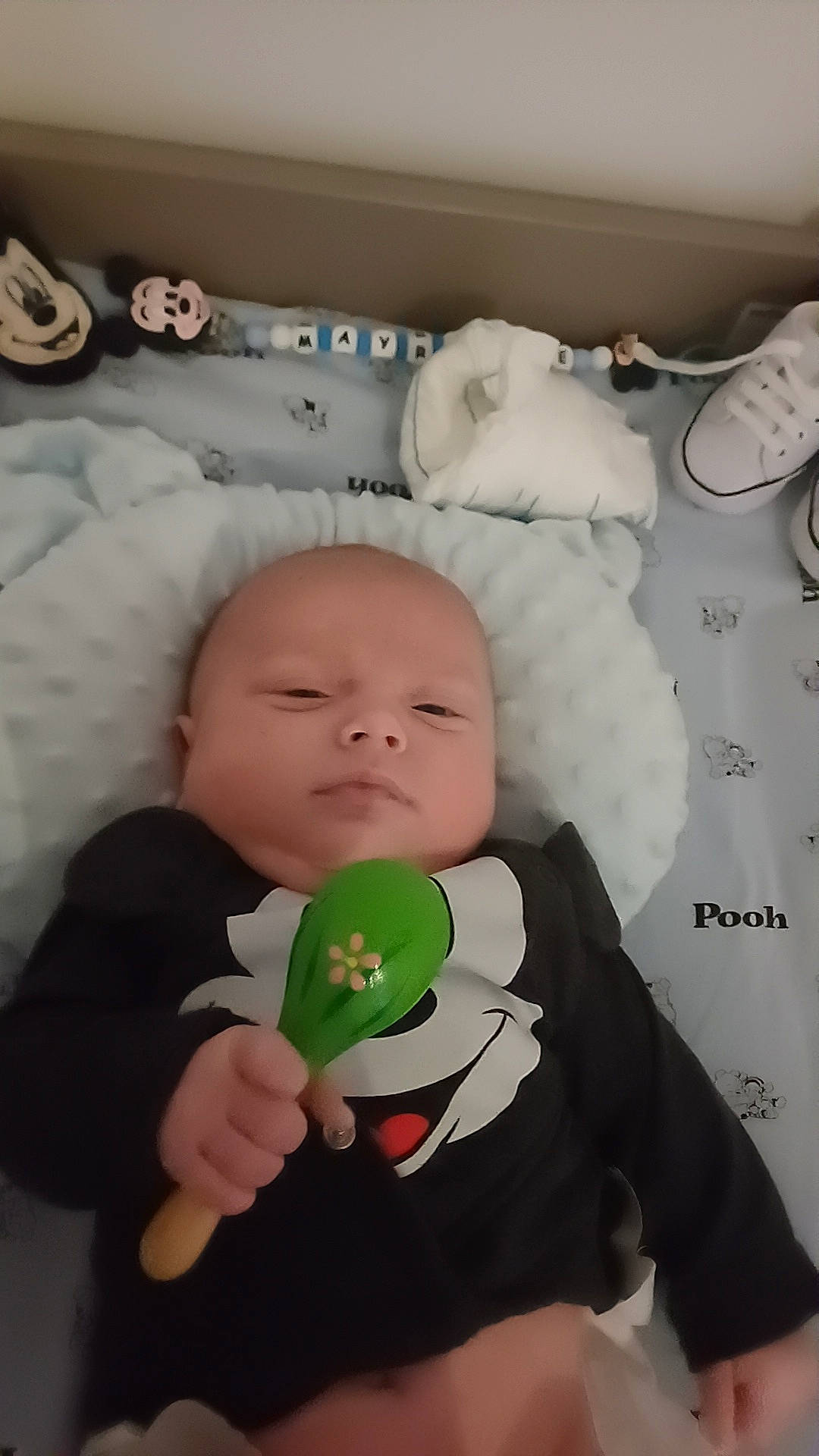 Mayronne participe au concours pour gagner de l'argent avec cette photo : baby, baby_products, baby_sleeping, baby_toddler_clothing, baby_toys, bedding, bedtime, carmine, cheek, child, comfort, happy, linens, mouth, person, product, room, sitting, textile, toddler