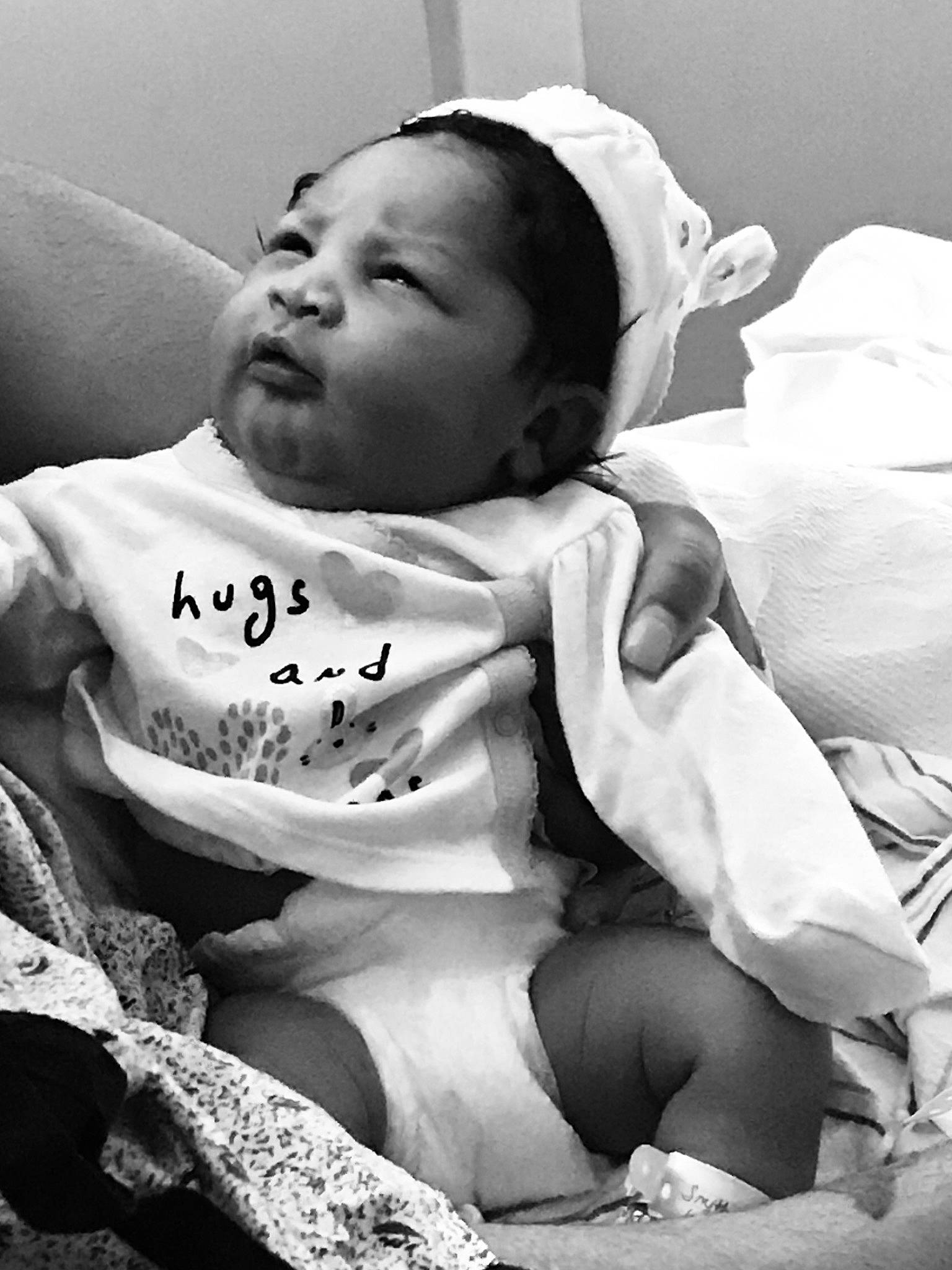 Rayven is registered to the contest to win money with this photo: arm, baby, birth, black, black_and_white, cheek, child, hand, human, monochrome, monochrome_photography, person, photograph, photography, skin, smile, style, toddler, white