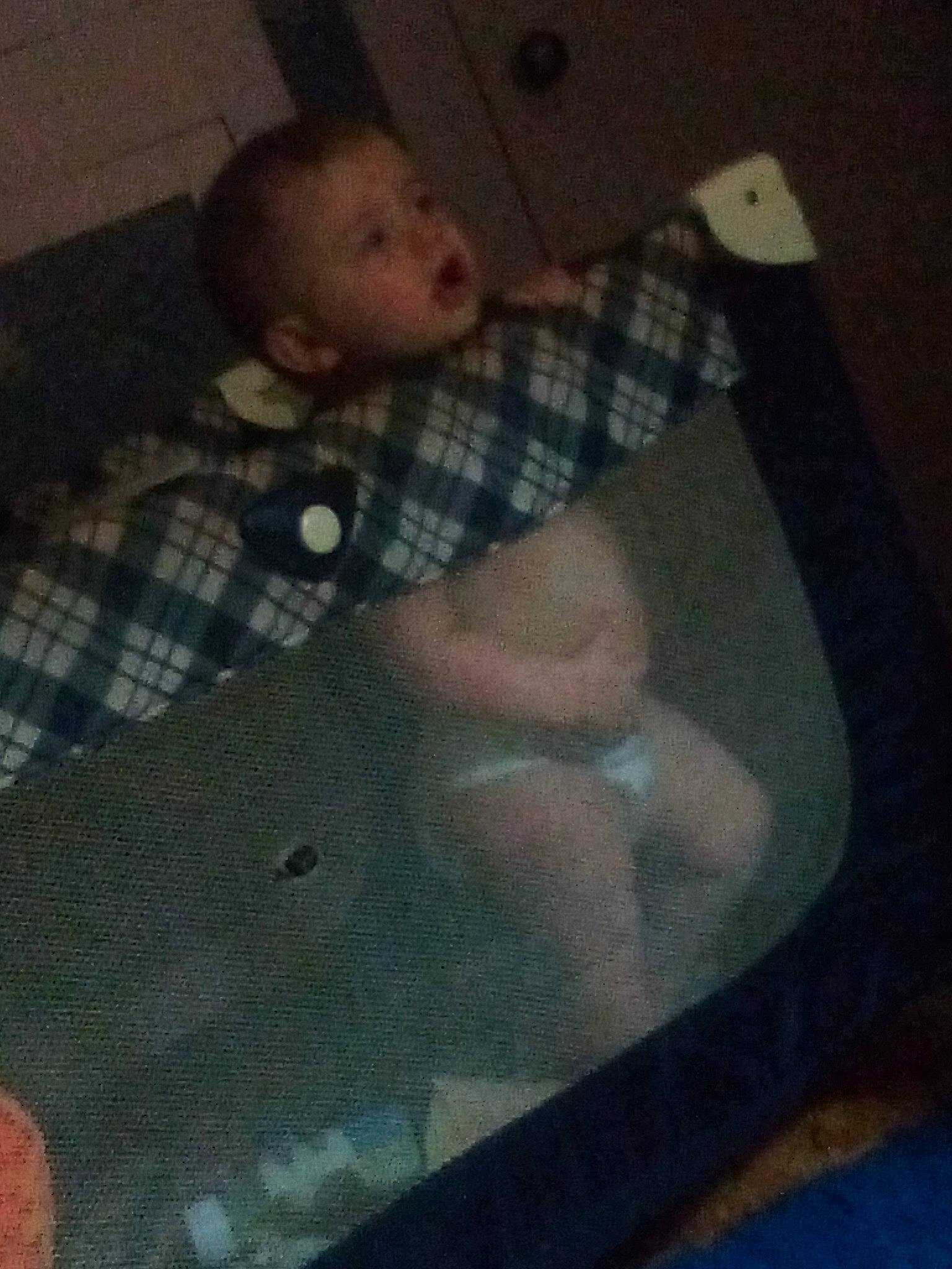 Phenix is registered to the contest to win money with this photo: arm, child, cloud, comfort, cool, elbow, electronic_device, finger, fun, hairstyle, hand, head, human_body, linens, mouth, pattern, person, plaid, sitting, space