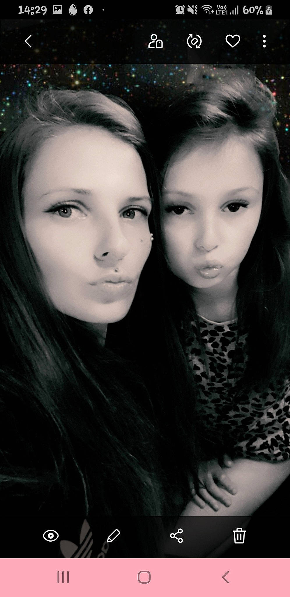 Soleilka participe au concours pour gagner de l'argent avec cette photo : beauty, black_and_white, black_hair, cheek, eye, eyebrow, face, forehead, friendship, hair, hairstyle, iris, lady, lip, long_hair, monochrome, nose, person, photography, portrait