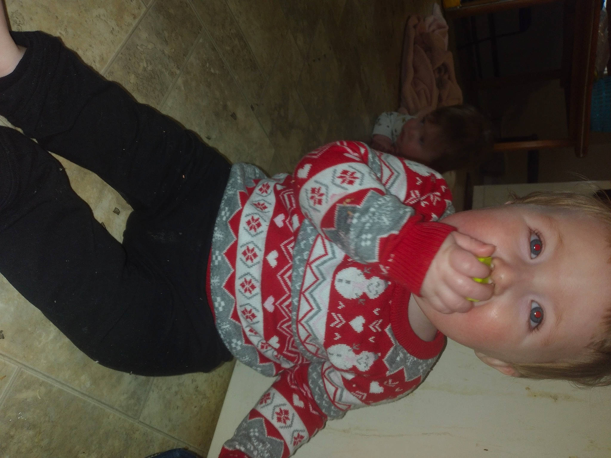 Jake Jayen participe au concours pour gagner de l'argent avec cette photo : baby, baby_toddler_clothing, cheek, child, elbow, flooring, fun, human_leg, knee, nose, pattern, person, sitting, skin, sleeve, thigh, toddler, trunk, under_exposed, wood