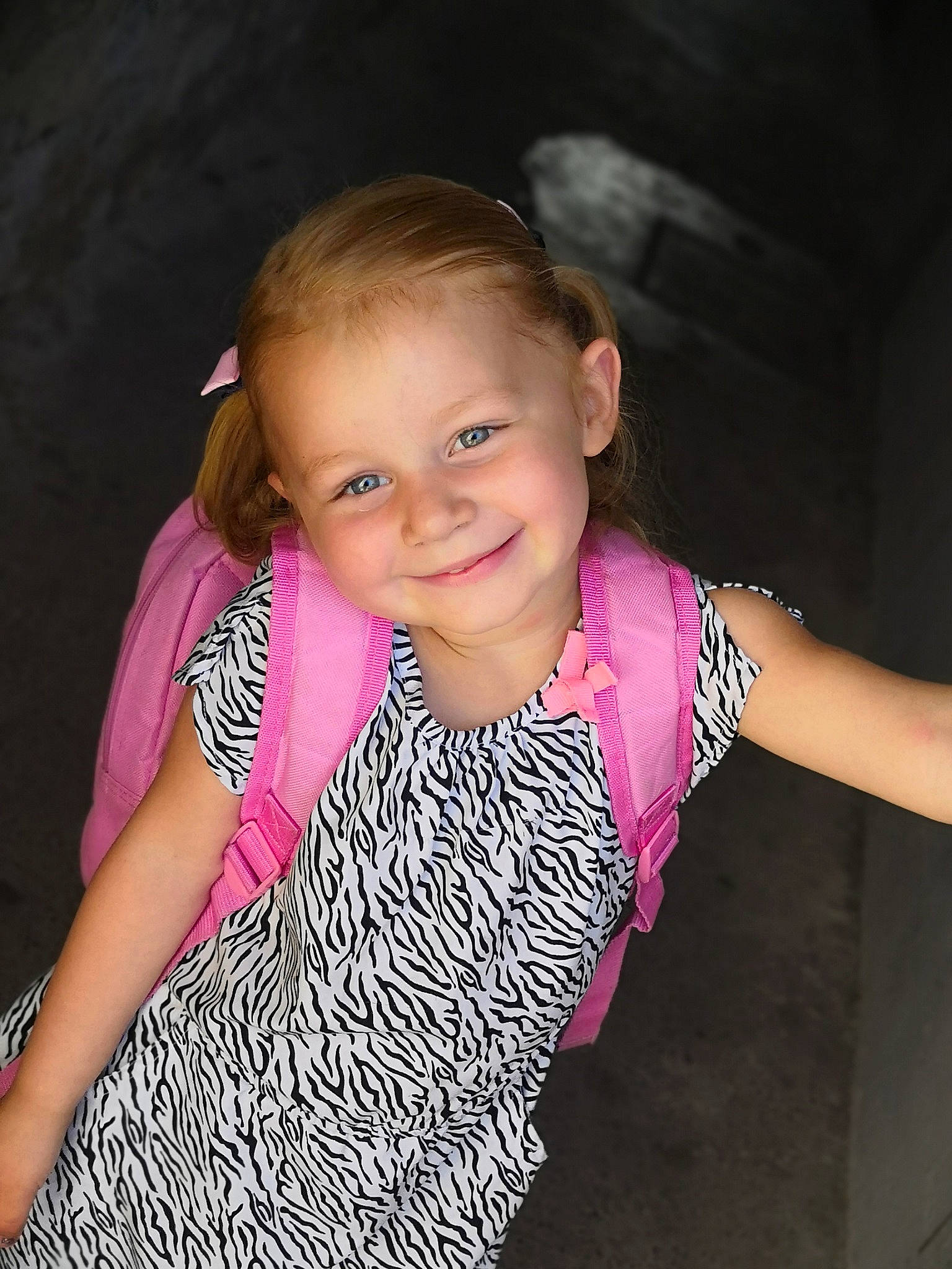 Marilou a rejoint le concours — aidez-le/la à gagner de superbes lots ! arm, baby, cheek, child, child_model, eye, face, family, fun, head, iris, joy, person, photography, pink, play, skin, smile, toddler, vacation