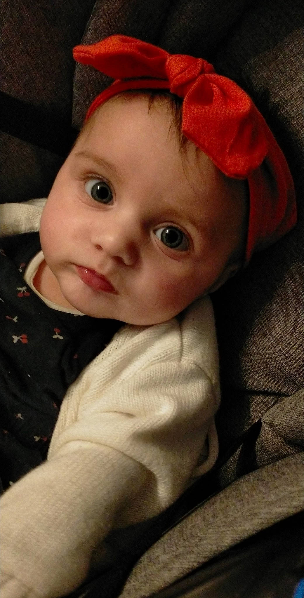 Naya participe au concours pour gagner de l'argent avec cette photo : baby, cap, cheek, clothing, comfort, eye, eyebrow, face, forehead, hat, headgear, headwear, iris, lip, mouth, nose, outerwear, person, skin, sleeve