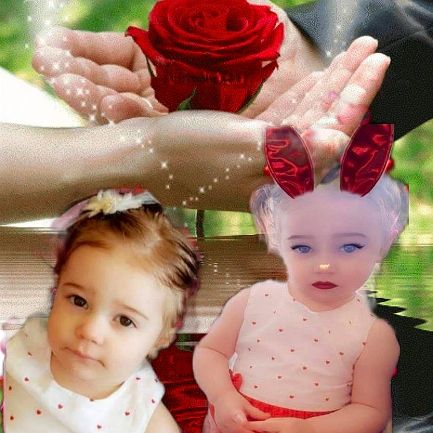 Manon participe au concours pour gagner de l'argent avec cette photo : baby, baby_toddler_clothing, beauty, child, ear, face, facial_expression, finger, gesture, hairstyle, hand, happy, hybrid_tea_rose, organ, person, photograph, pink, skin, textile, toddler