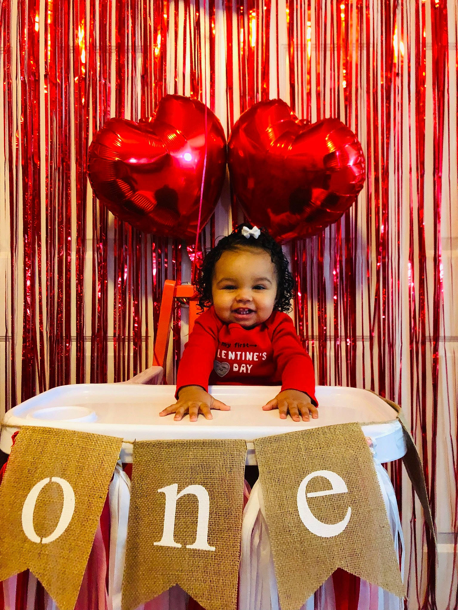 Livee joined the competition — help win amazing prizes! beauty, carmine, chair, decoration, design, event, eye, fun, happy, joy, leisure, magenta, person, product, red, room, sleeve, smile, snapshot, tablecloth