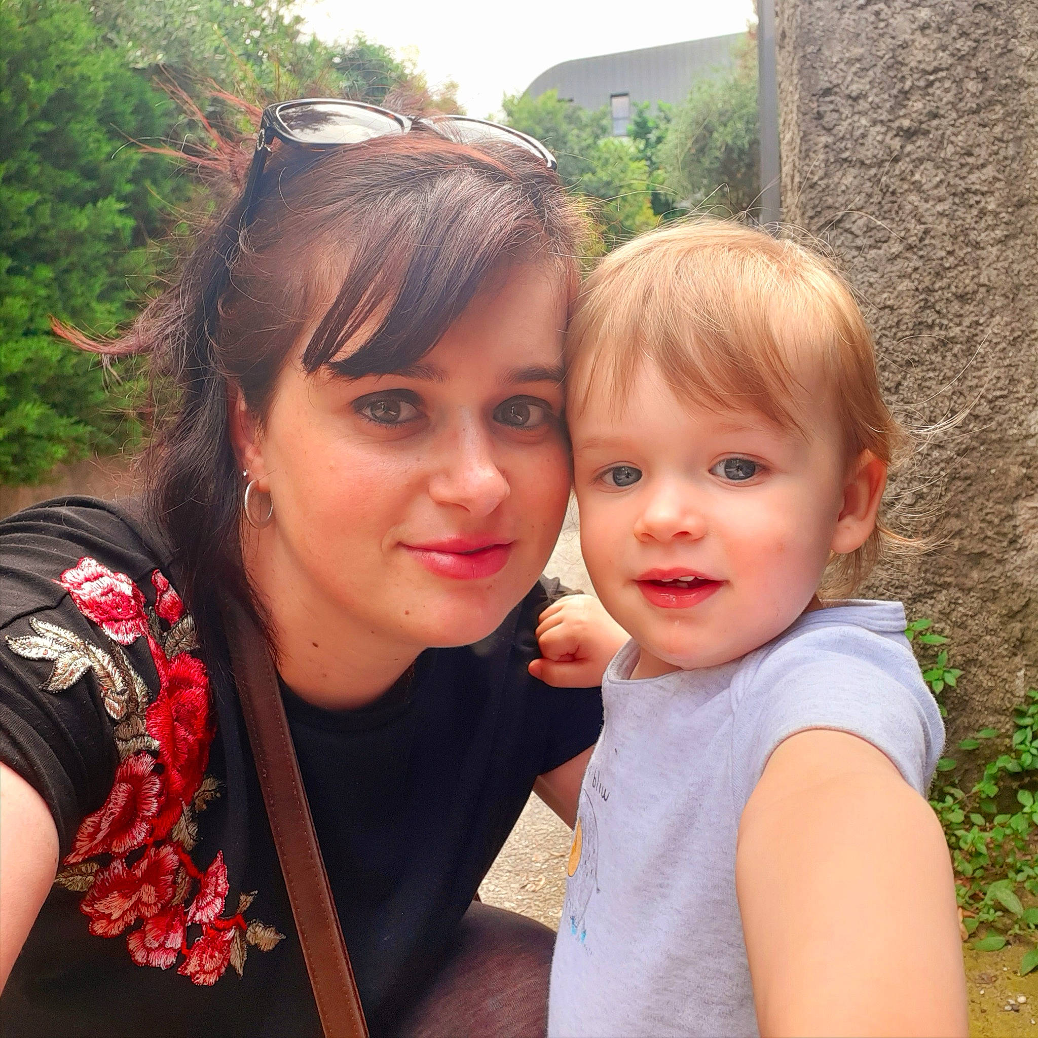 Joris a rejoint le concours — aidez-le/la à gagner de superbes lots ! beauty, cheek, child, face, hair, happy, head, interaction, joy, lip, love, people, person, photography, sibling, skin, smile, summer, toddler, vacation