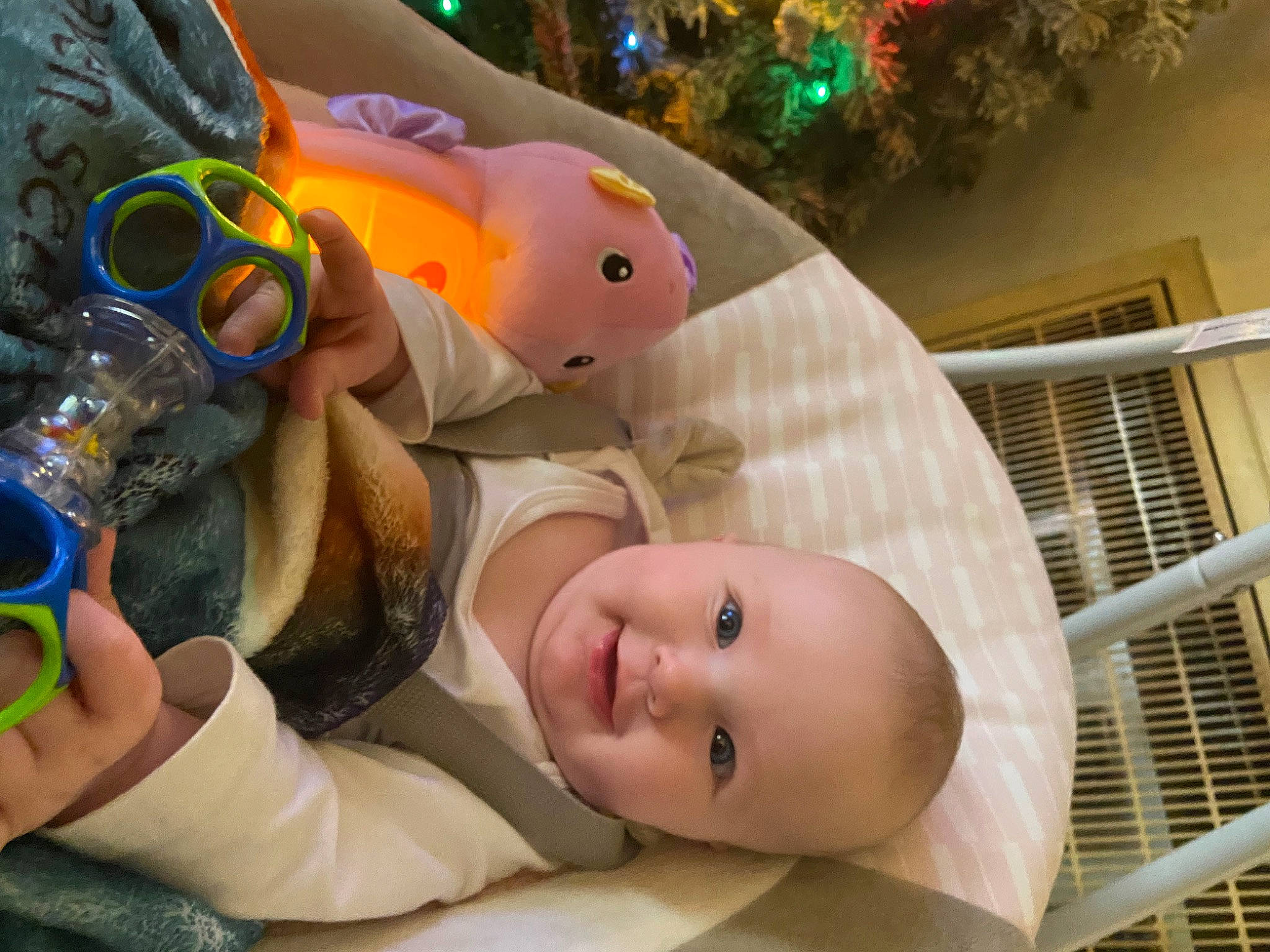 Tinzleigh is registered to the contest to win money with this photo: baby, baby_products, baby_safety, baby_toddler_clothing, cheek, child, comfort, event, fun, green, hand, happy, joy, leisure, mammal, mouth, person, room, skin, smile