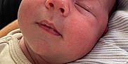 Noah participe au concours pour gagner de l'argent avec cette photo : baby, blanket, child, closeup, clothing, cozy, cute, face, hand, infant, nap, newborn, peaceful, person, portrait, rest, skin, sleeping, soft, toddler